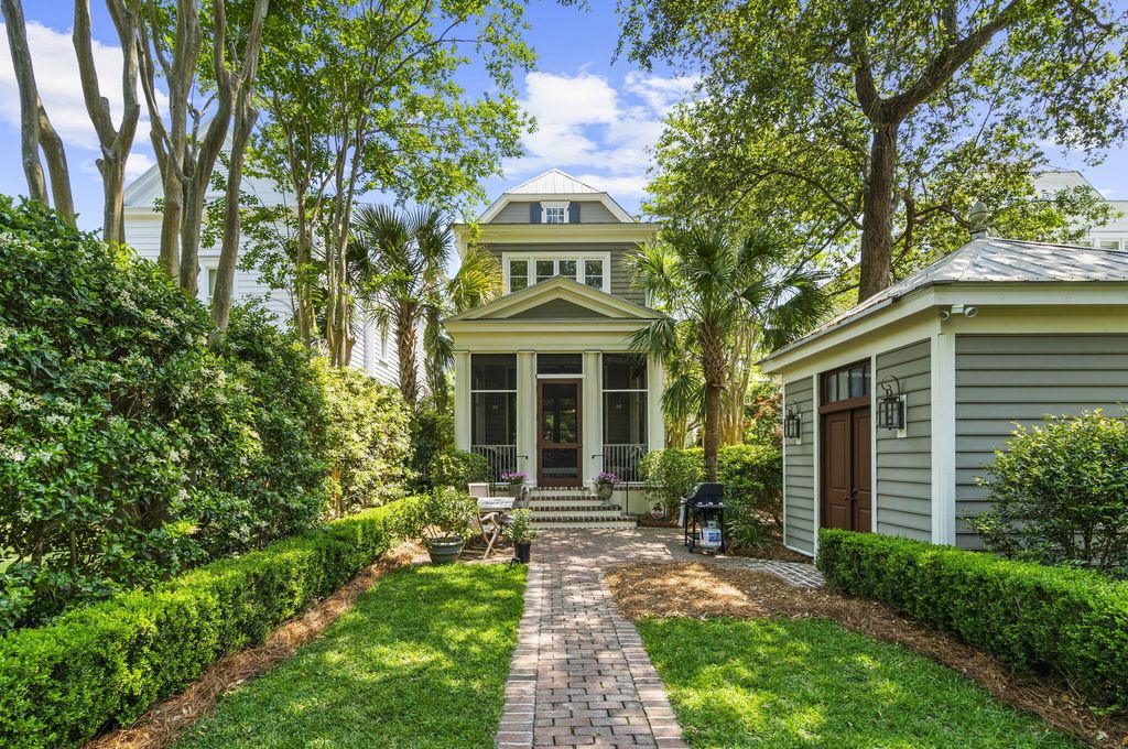 127 Ionsborough Street, Mount Pleasant, SC 29464