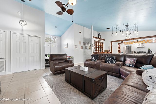 830 Garvey Road SW, Palm Bay, FL 32908