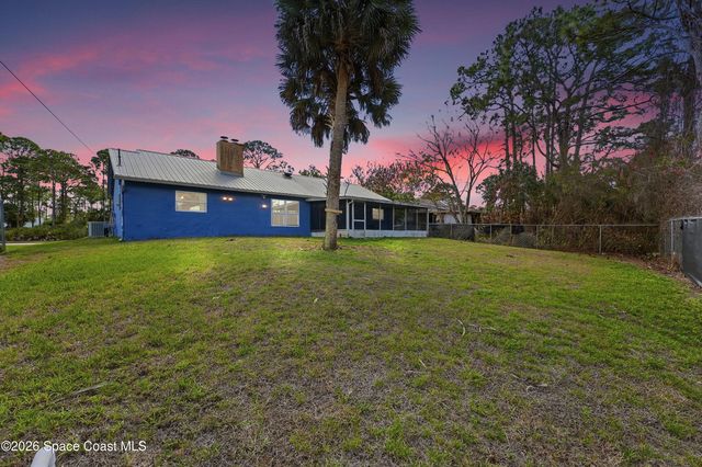 830 Garvey Road SW, Palm Bay, FL 32908
