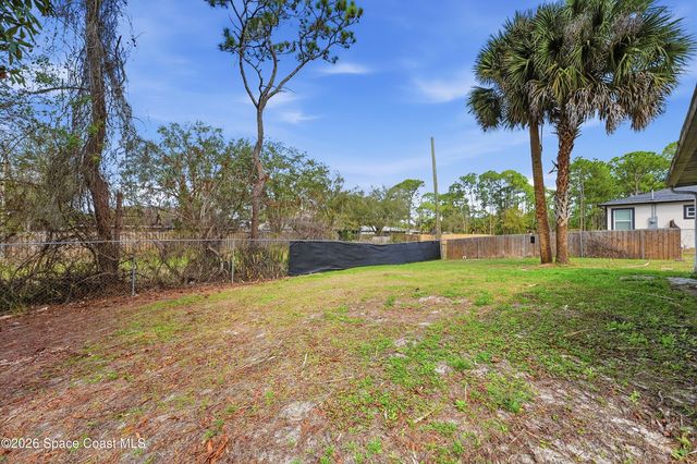 830 Garvey Road SW, Palm Bay, FL 32908