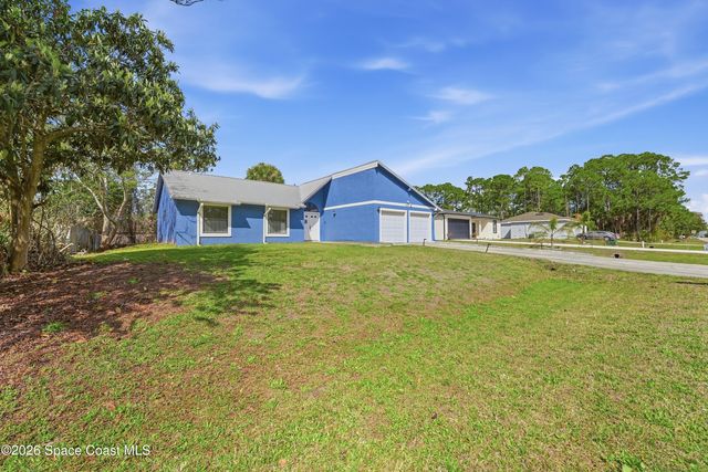 830 Garvey Road SW, Palm Bay, FL 32908