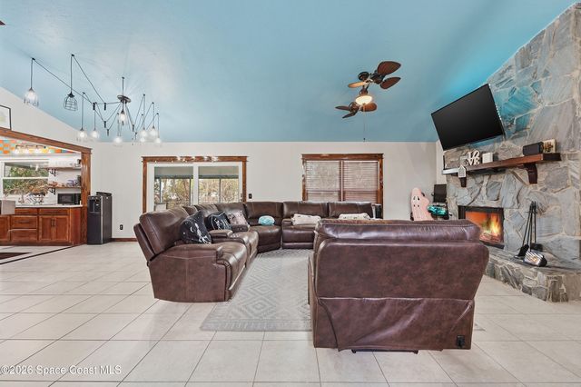 830 Garvey Road SW, Palm Bay, FL 32908