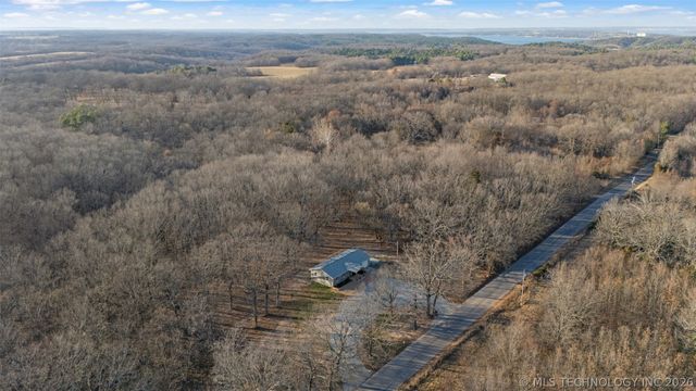 34901 S 590 Road, Grove, OK 74346