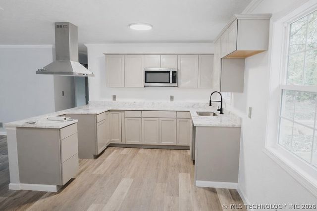 34901 S 590 Road, Grove, OK 74346