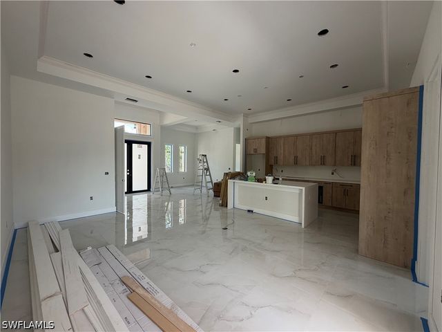 208 45Th AVE NE, Naples, FL 34120