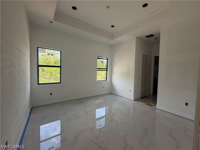 208 45Th AVE NE, Naples, FL 34120