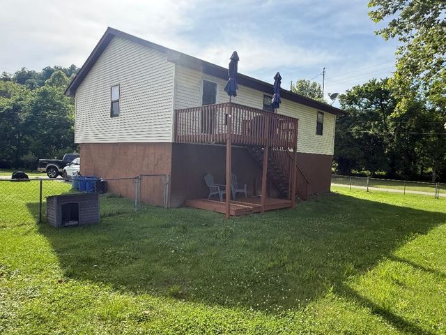 160 Macy Flat Top Road, Kenova, WV 25530