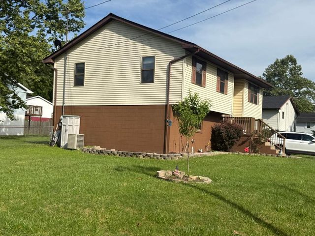 160 Macy Flat Top Road, Kenova, WV 25530