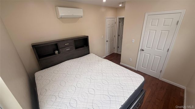 14435 224th Street First Floor, Rosedale, NY 11413