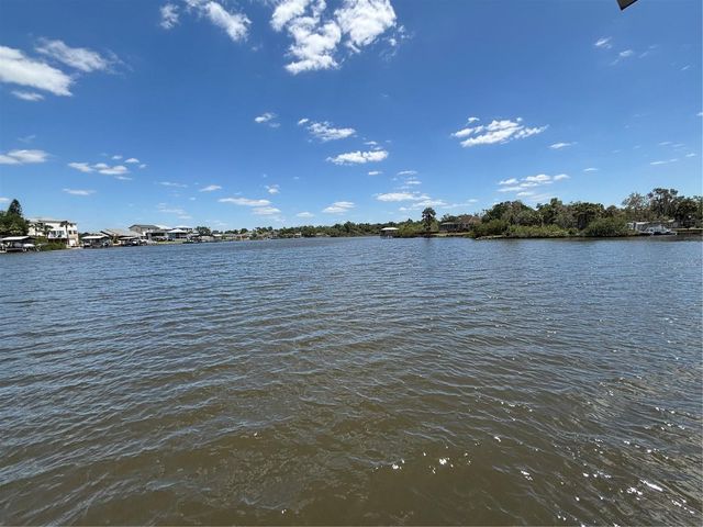 9922 ALAVISTA DRIVE, Gibsonton, FL 33534