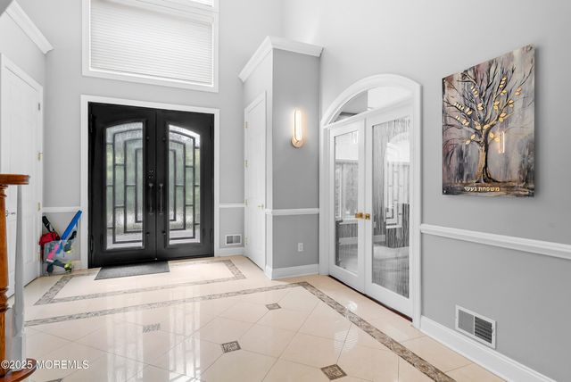 1833 New Hampshire Avenue, Toms River, NJ 08755