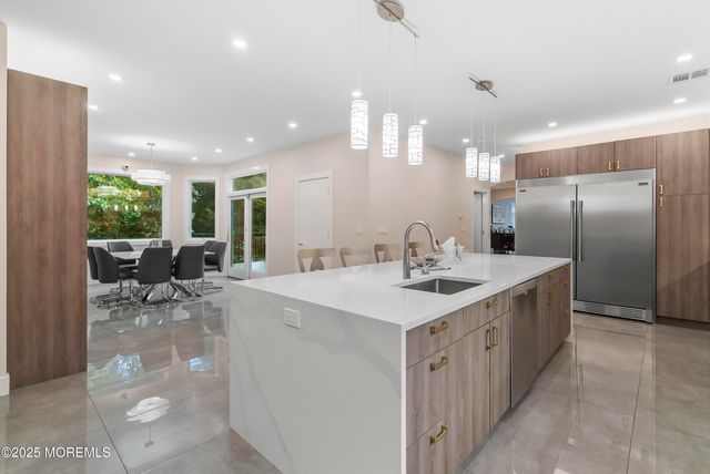 1833 New Hampshire Avenue, Toms River, NJ 08755