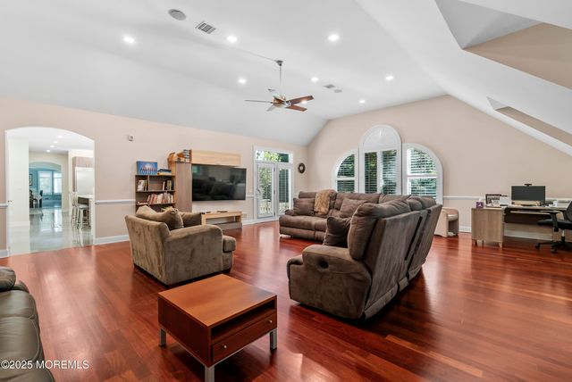 1833 New Hampshire Avenue, Toms River, NJ 08755