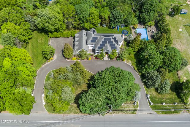 1833 New Hampshire Avenue, Toms River, NJ 08755