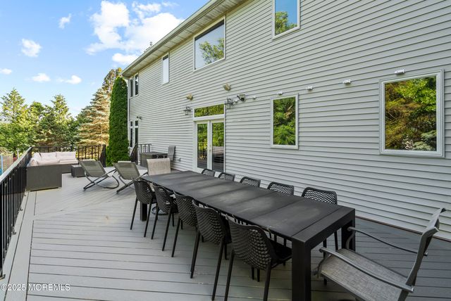 1833 New Hampshire Avenue, Toms River, NJ 08755