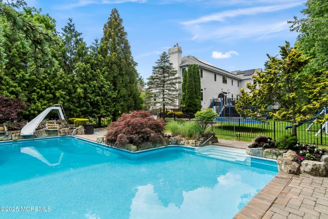 1833 New Hampshire Avenue, Toms River, NJ 08755