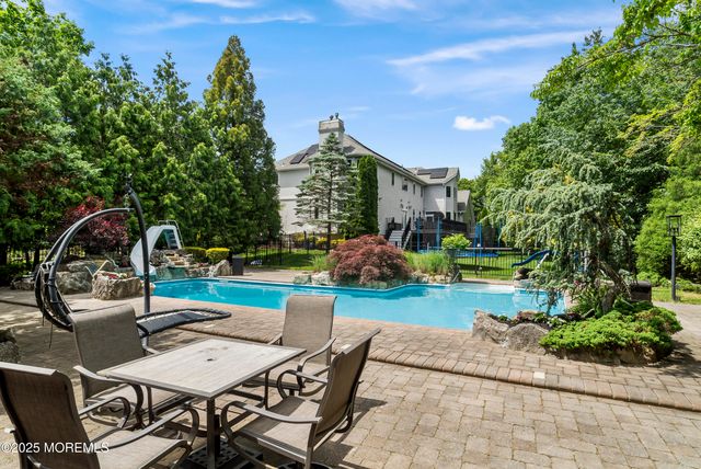 1833 New Hampshire Avenue, Toms River, NJ 08755