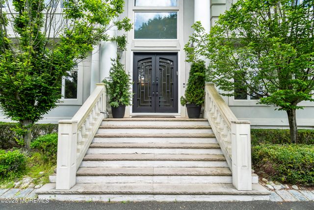 1833 New Hampshire Avenue, Toms River, NJ 08755