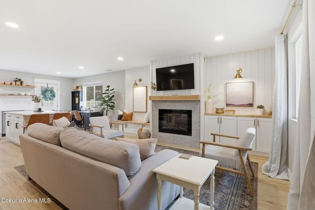 1010 E Pine AVE, Coeur D'alene, ID 83814