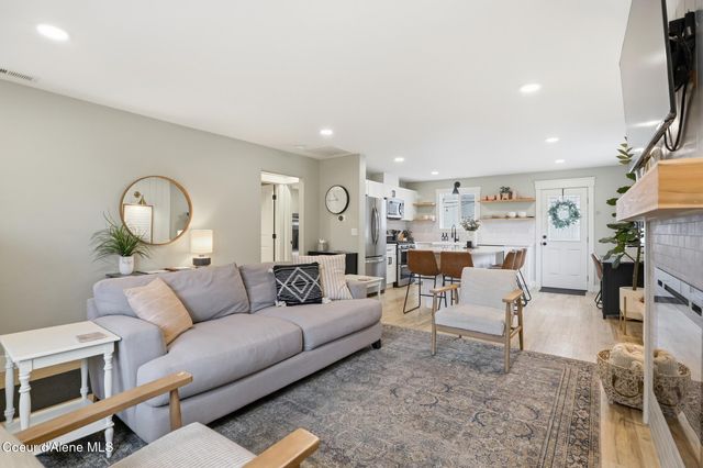 1010 E Pine AVE, Coeur D'alene, ID 83814