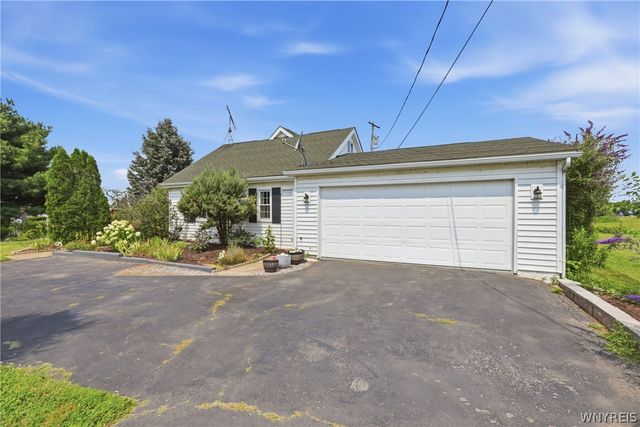 5537 West Lake Road, Newfane, NY 14028