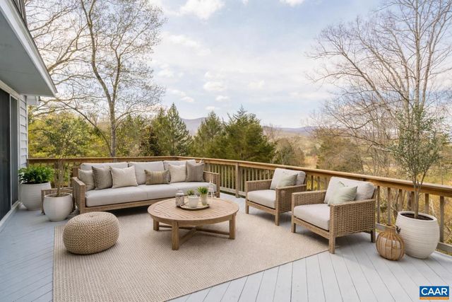 5695 FREE UNION RD, Free Union, VA 22940