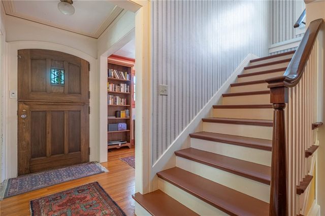 158 E Dixon Avenue, Oakwood, OH 45419
