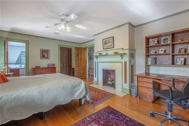 158 E Dixon Avenue, Oakwood, OH 45419