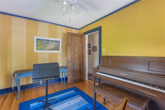 158 E Dixon Avenue, Oakwood, OH 45419