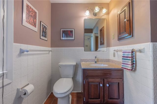 158 E Dixon Avenue, Oakwood, OH 45419