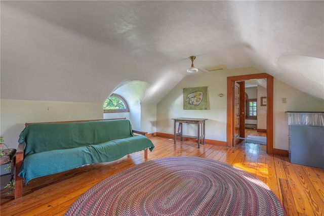 158 E Dixon Avenue, Oakwood, OH 45419