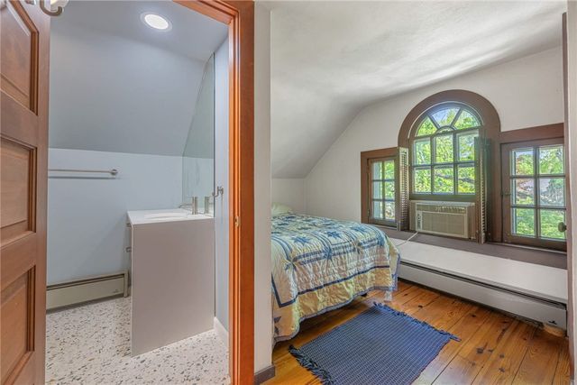 158 E Dixon Avenue, Oakwood, OH 45419