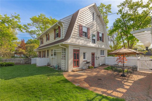 158 E Dixon Avenue, Oakwood, OH 45419