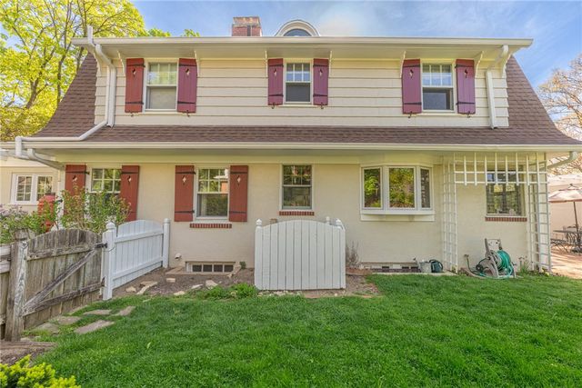 158 E Dixon Avenue, Oakwood, OH 45419