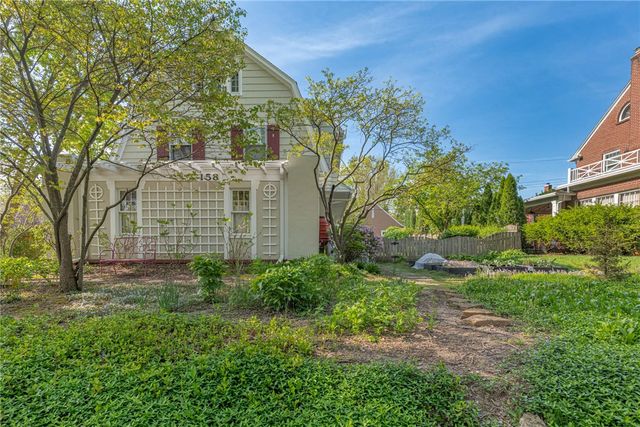 158 E Dixon Avenue, Oakwood, OH 45419