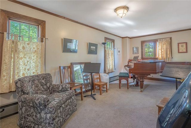 158 E Dixon Avenue, Oakwood, OH 45419