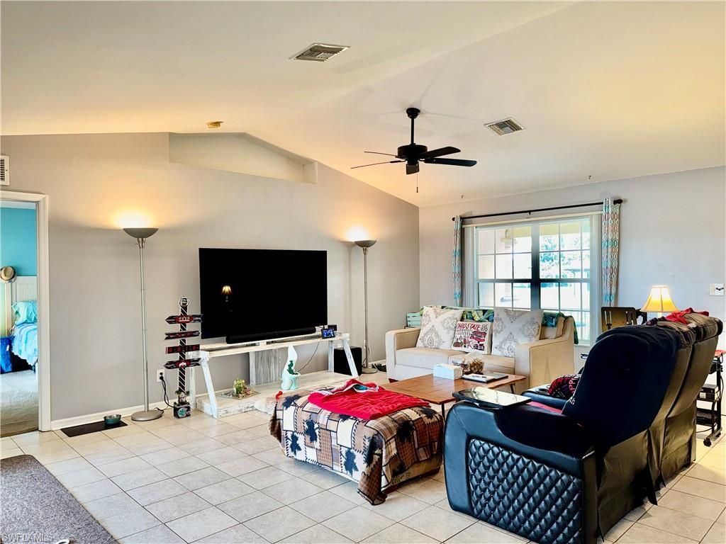 Image 8 of property listing at 2133 19th PL, Cape Coral, FL 33909