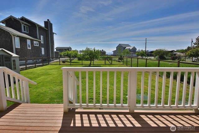 5822 Mutiny Bay Road, Freeland, WA 98249