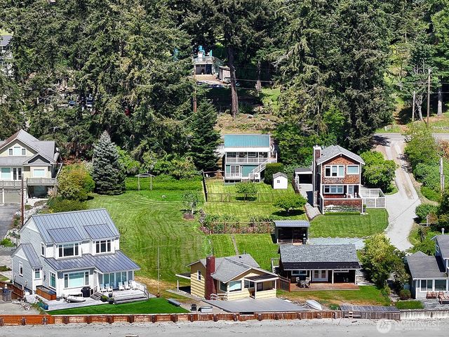 5822 Mutiny Bay Road, Freeland, WA 98249