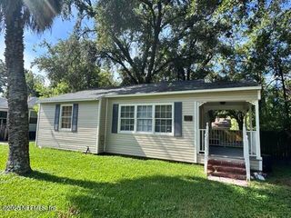1276 MENNA Street, Jacksonville, FL 32205
