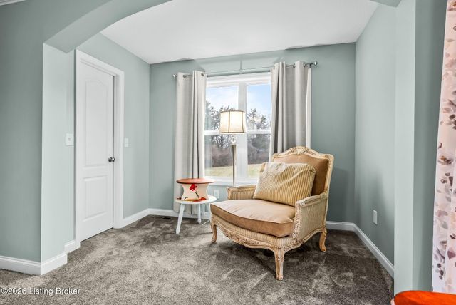 12402 Deer Lake Ln, Louisville, KY 40299