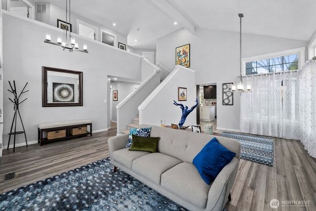 8910 180th Street Ct E, Puyallup, WA 98375