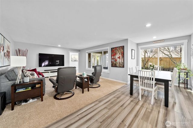 8910 180th Street Ct E, Puyallup, WA 98375