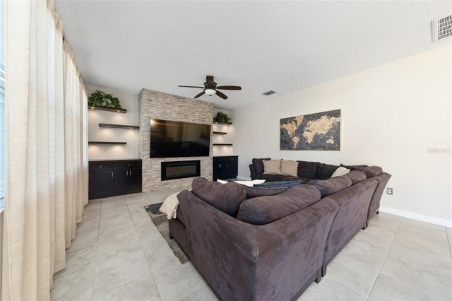 11059 LONGLEAF WOODS DRIVE, Orlando, FL 32832