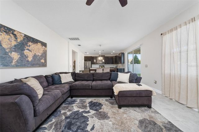 11059 LONGLEAF WOODS DRIVE, Orlando, FL 32832