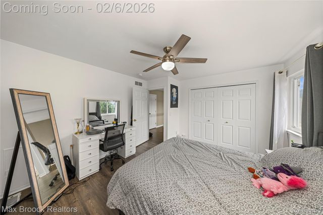 1971 Devonshire Drive, Wixom, MI 48393