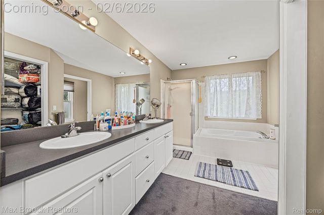 1971 Devonshire Drive, Wixom, MI 48393