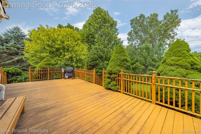 1971 Devonshire Drive, Wixom, MI 48393