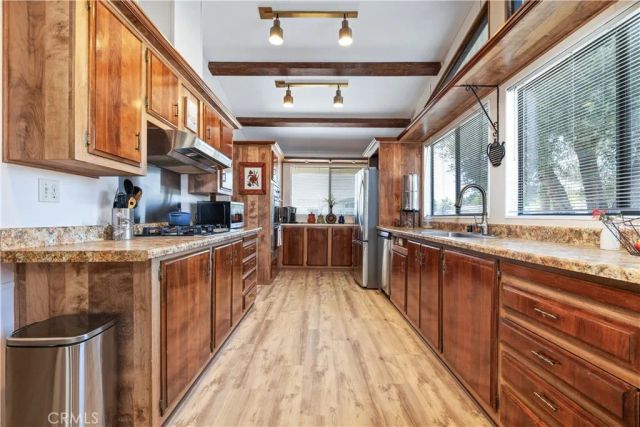 321 Lark, Paso Robles, CA 93446