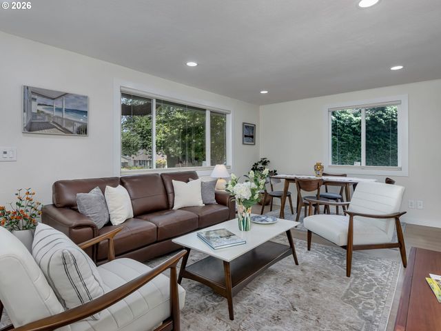 10940 Sw NORTH DAKOTA St, Portland, OR 97223
